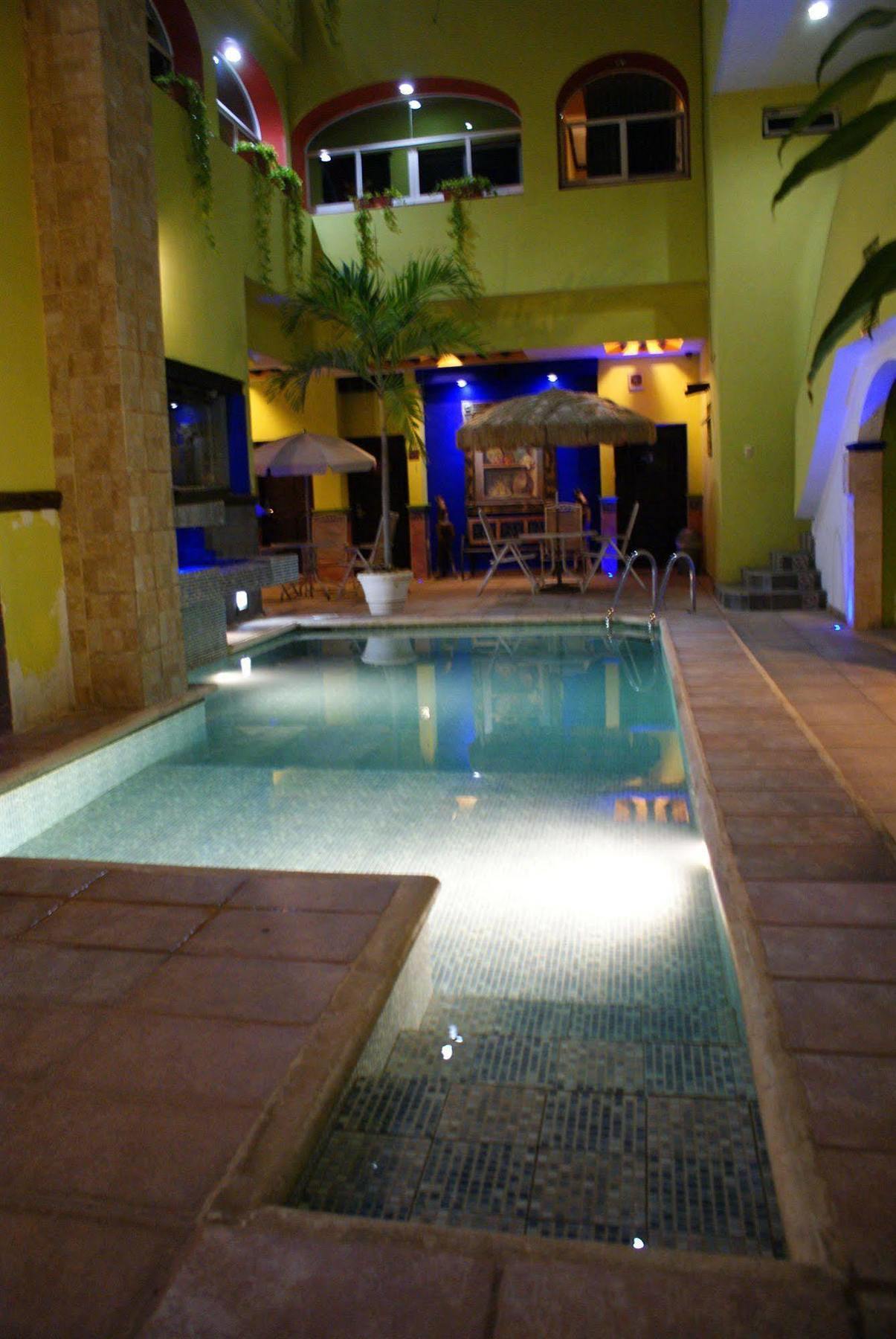Suites Flamboyanes Mérida Buitenkant foto